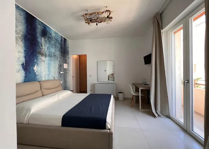 Antica Tonnara Konukevi 4*